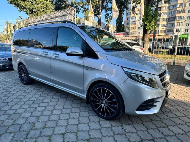 Срочная продажа авто Mercedes Benz V-Class фото 1