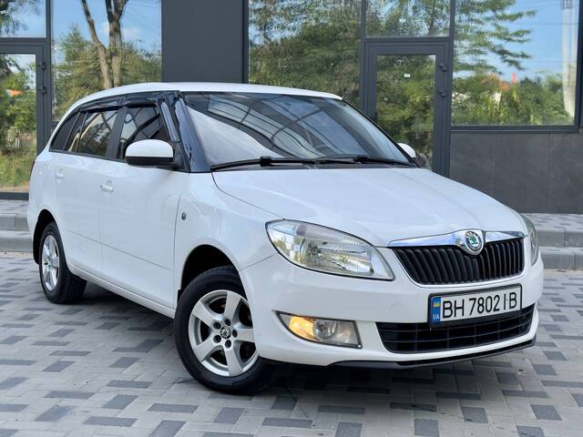 Срочная продажа авто SKODA FABIA фото 1