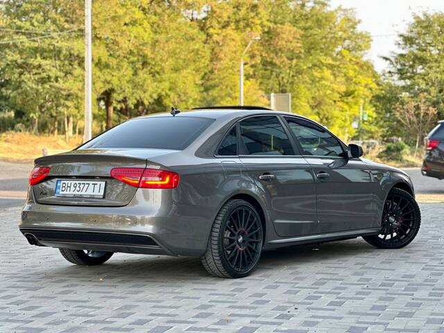 Срочная продажа авто Audi A4 фото 4