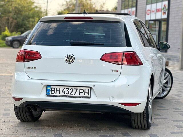 Срочная продажа авто Volkswagen Golf фото 4