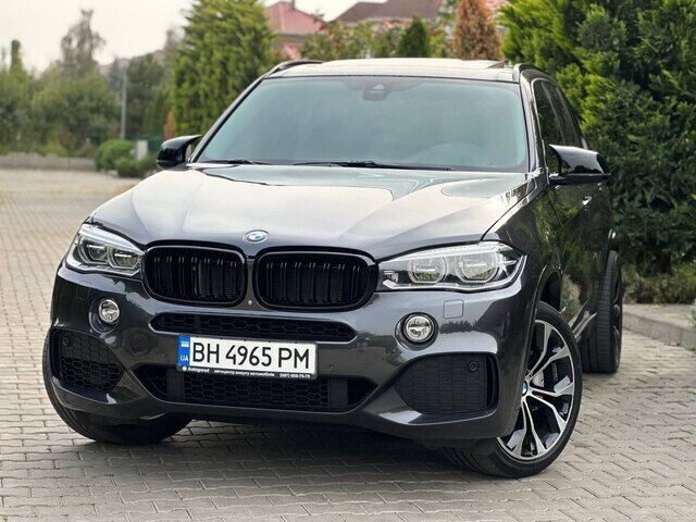 Срочная продажа авто BMW X5 50i фото 1