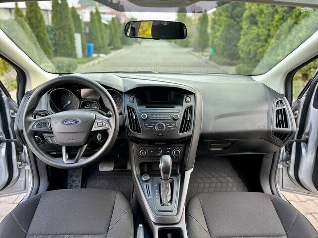 Срочная продажа авто Ford Focus фото 4