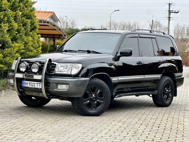 Срочная продажа авто Toyota Land Cruiser 100 фото 1