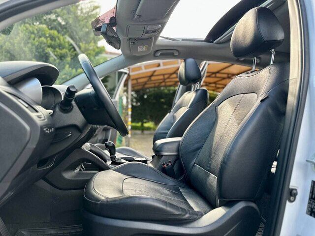 Срочная продажа авто Hyundai ix 35 фото 4