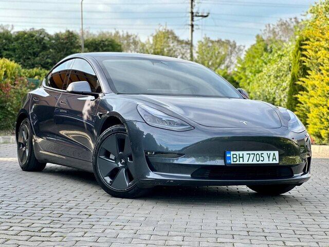 Срочная продажа авто Tesla Model 3 фото 6
