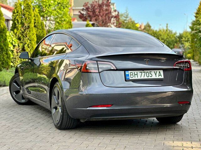 Срочная продажа авто Tesla Model 3 фото 5