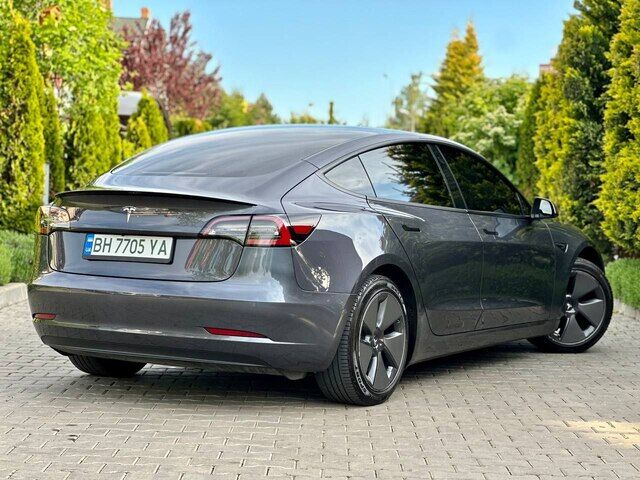 Срочная продажа авто Tesla Model 3 фото 2