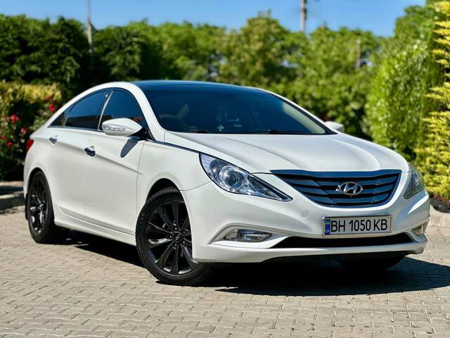 Срочная продажа авто Hyundai Sonata фото 1