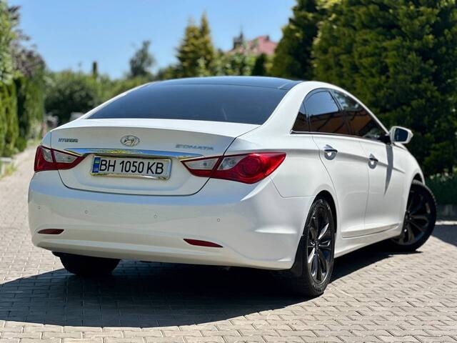 Срочная продажа авто Hyundai Sonata фото 7