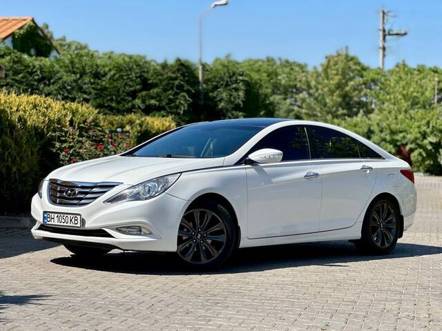 Срочная продажа авто Hyundai Sonata фото 6