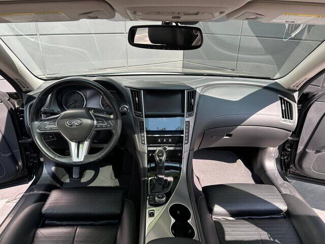 Срочная продажа авто Infiniti Q50S фото 3