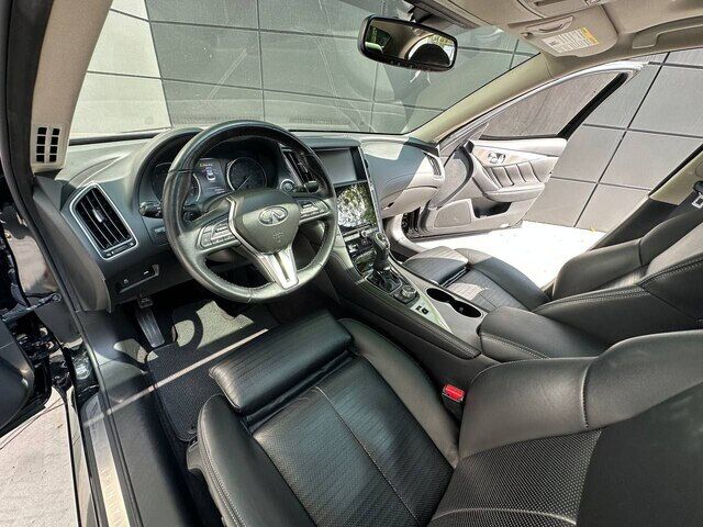 Срочная продажа авто Infiniti Q50S фото 2