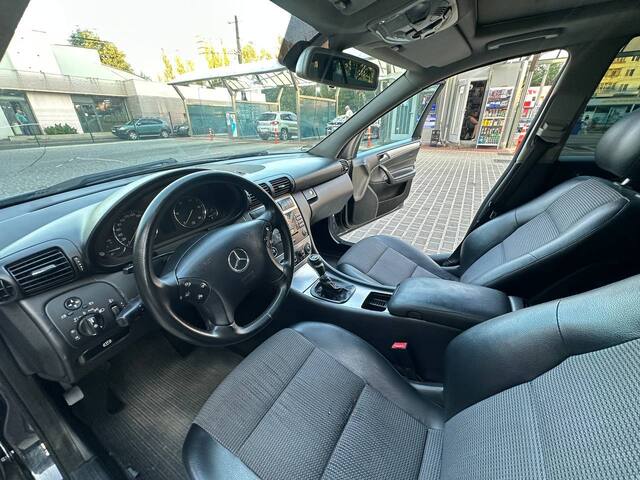 Срочная продажа авто Mercedes-Benz C-Class фото 2