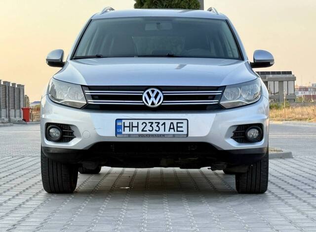 Срочная продажа авто Volkswagen Tiguan фото 8
