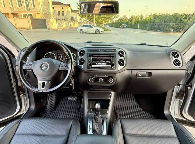 Срочная продажа авто Volkswagen Tiguan фото 3