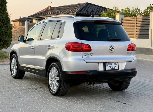 Срочная продажа авто Volkswagen Tiguan фото 2