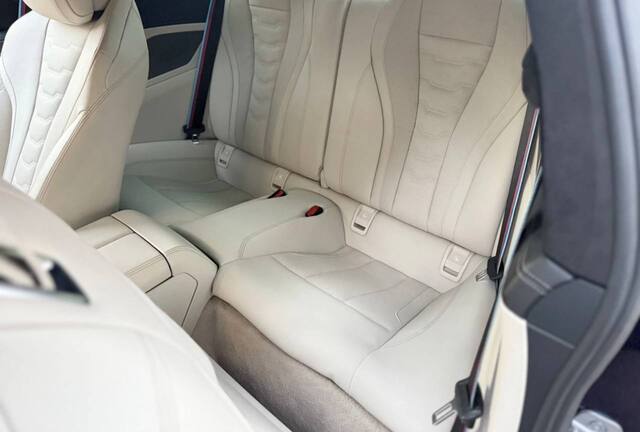 Срочная продажа авто BMW 8-Series фото 7