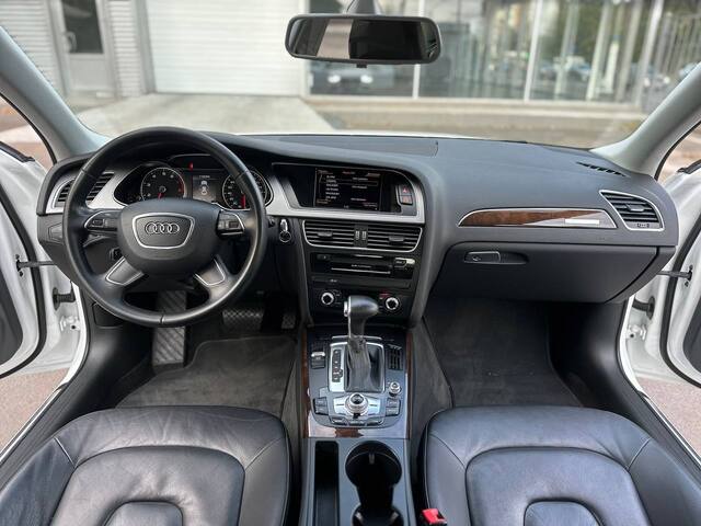 Срочная продажа авто Audi A4 фото 6