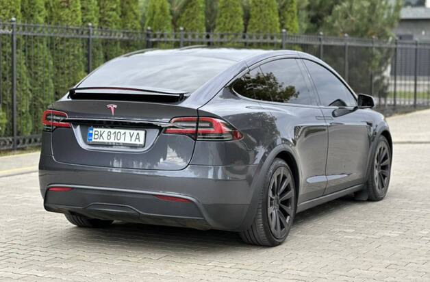 Срочная продажа авто Tesla Model X фото 7