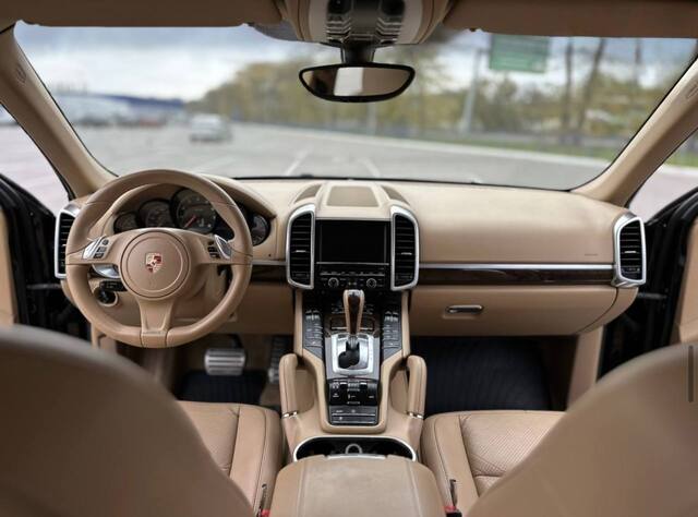 Срочная продажа авто Porsche Cayenne фото 5