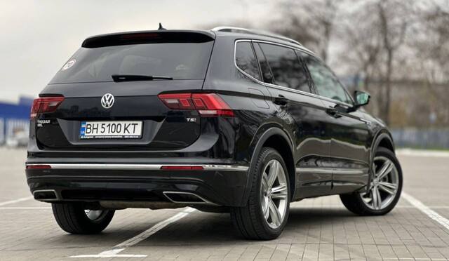 Срочная продажа авто Volkswagen Tiguan фото 5