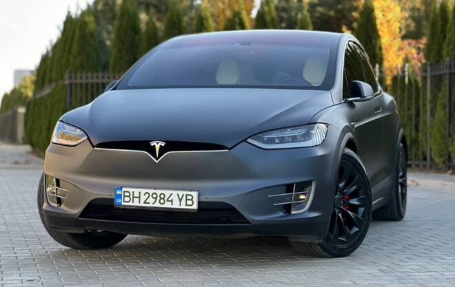 Срочная продажа авто Tesla Model X фото 1