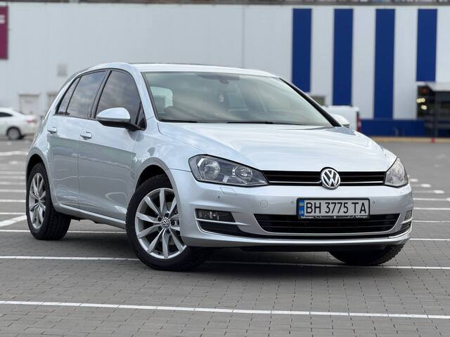 Срочная продажа авто Volkswagen Golf фото 7