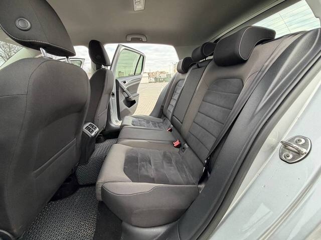 Срочная продажа авто Volkswagen Golf фото 2