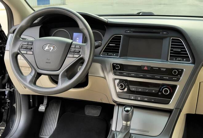 Срочная продажа авто Hyundai Sonata фото 4