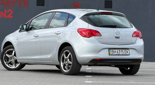 Срочная продажа авто Opel Astra фото 7