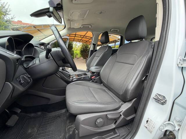 Срочная продажа авто Ford Kuga фото 2