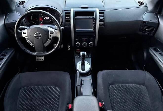 Срочная продажа авто Nissan  X-Trail фото 3
