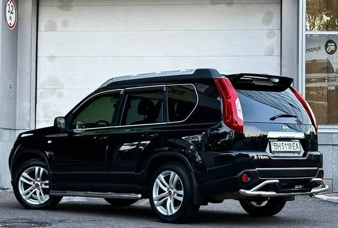 Срочная продажа авто Nissan  X-Trail фото 2
