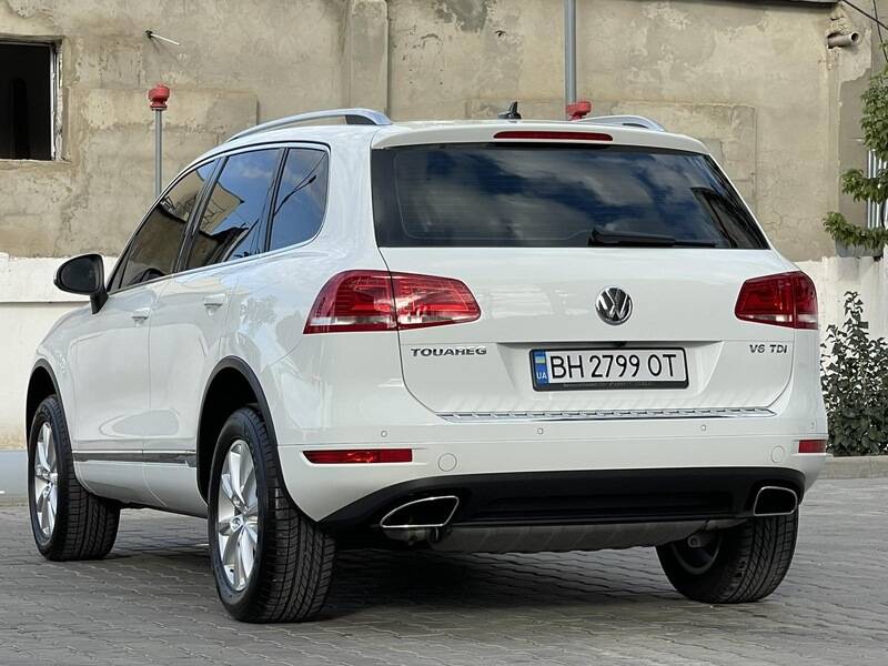 Срочная продажа авто Volkswagen Toureg фото 16