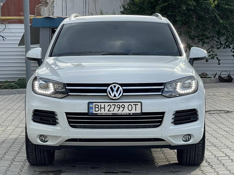 Срочная продажа авто Volkswagen Toureg фото 4