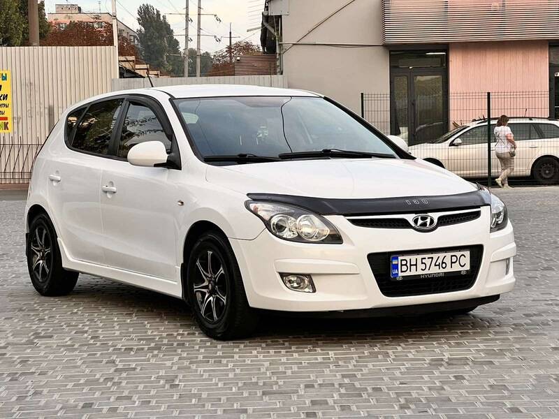 Срочная продажа авто Hyundai i30 фото 8