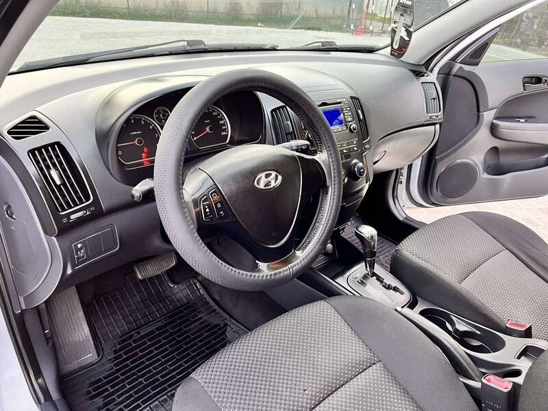 Срочная продажа авто Hyundai i30 фото 6