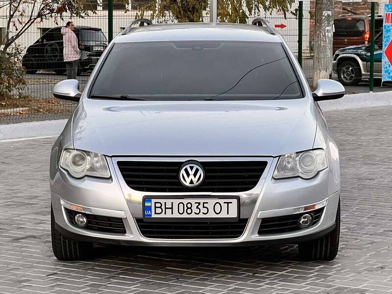 Срочная продажа авто Volkswagen Passat B6 фото 15