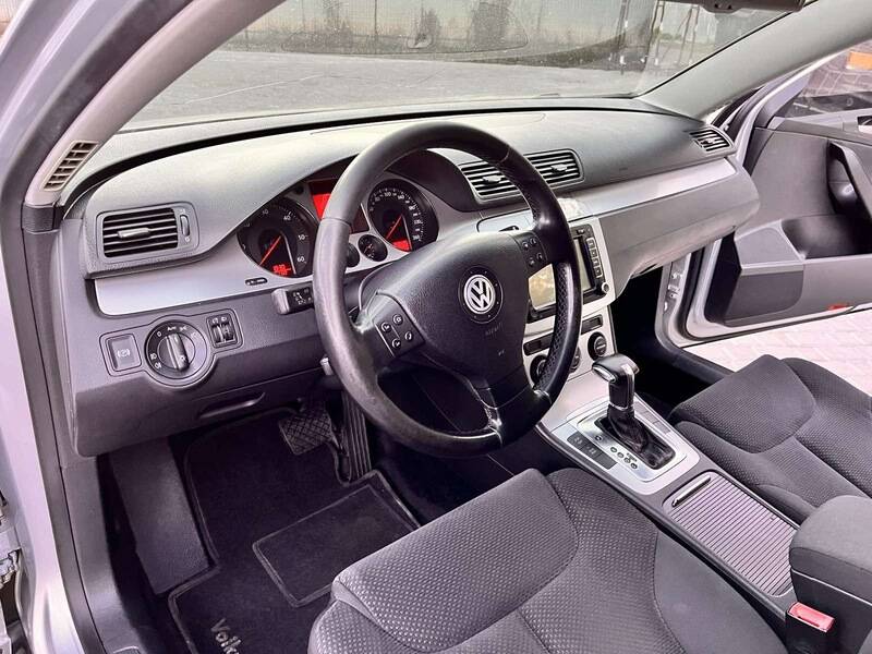 Срочная продажа авто Volkswagen Passat B6 фото 10
