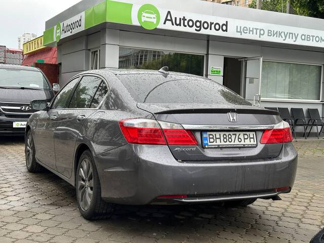 Срочная продажа авто Honda Accord фото 5