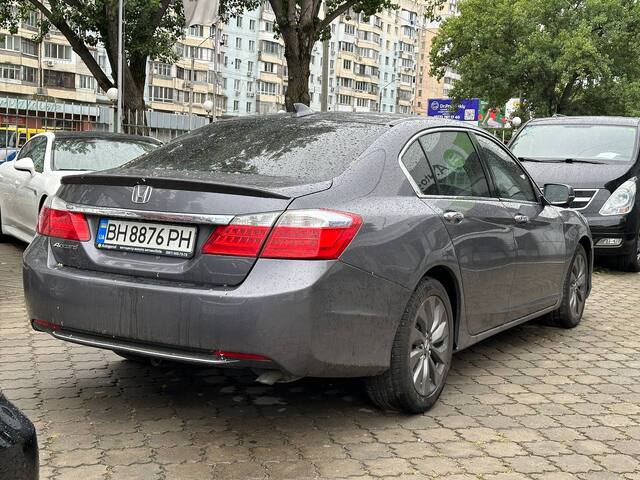 Срочная продажа авто Honda Accord фото 3