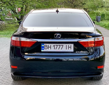 Срочная продажа авто Lexus ES 300 фото 8