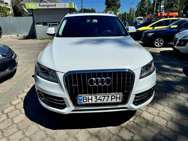 Срочная продажа авто Audi Q5 Premium Plus фото 5