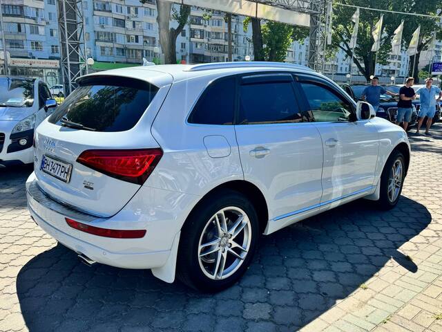 Срочная продажа авто Audi Q5 Premium Plus фото 2