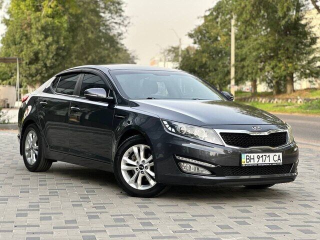 Срочная продажа авто KIA Optima фото 6