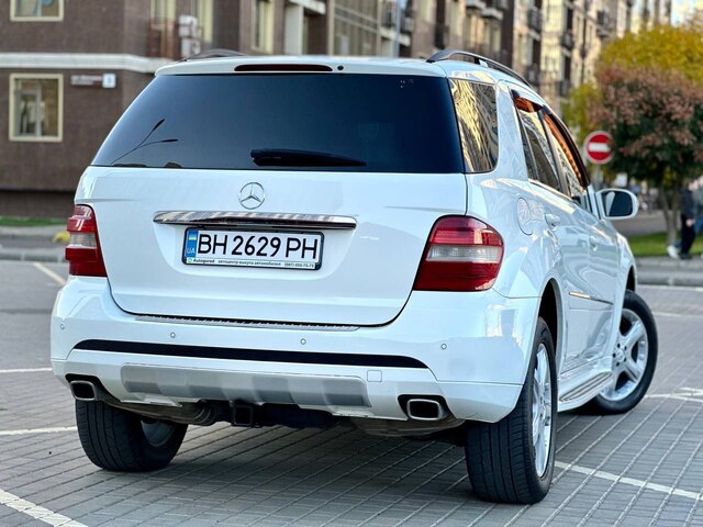 Срочная продажа авто Mercedes-Benz ML350 фото 7