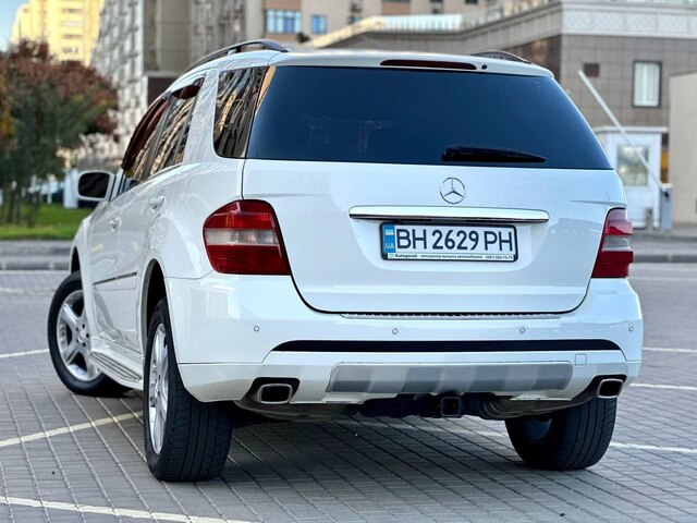 Срочная продажа авто Mercedes-Benz ML350 фото 5