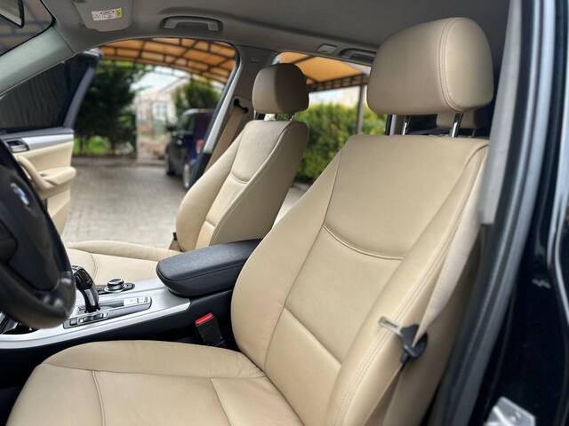 Срочная продажа авто BMW X3 фото 3