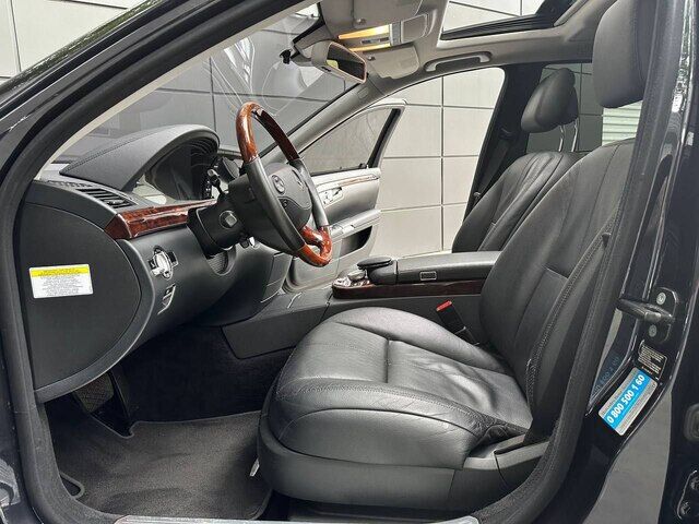 Срочная продажа авто Mercedes-Benz S-Class 550 фото 4