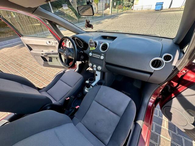 Срочная продажа авто Mitsubishi Colt фото 3